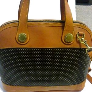 Beautiful gently used Dooney and Bourke bag